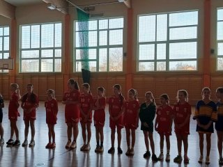 Powiatowe Zawody Piłki Ręcznej Chłopców i Dziewcząt we Frampolu