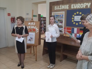 Konkurs poetycki w Miejskiej i Powiatowej Bibliotece Publicznej w Biłgoraju