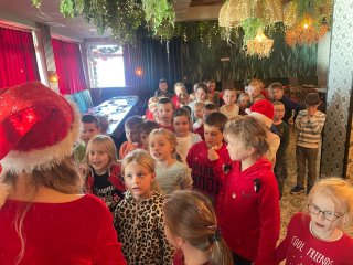 Wycieczka klas pierwszych do Pracowni Świętego Mikołaja