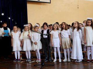 Jasełka szkolne – magia świątecznego przedstawienia