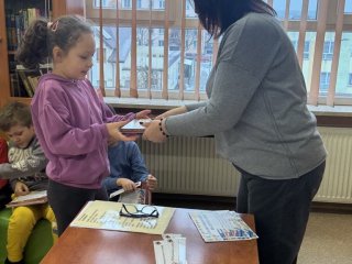 Pasowanie na Czytelnika – pierwszoklasiści wkraczają w świat książek