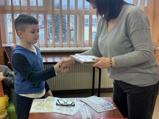 Pasowanie na Czytelnika – pierwszoklasiści wkraczają w świat książek