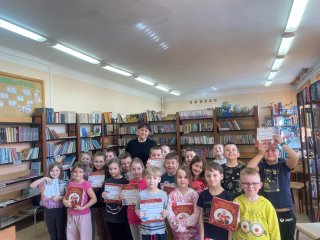 Pasowanie na Czytelnika – pierwszoklasiści wkraczają w świat książek