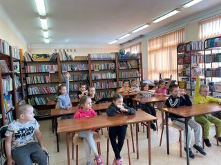 Pasowanie na Czytelnika – pierwszoklasiści wkraczają w świat książek