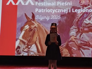 Sukces naszych uczennic na XXX Festiwalu Pieśni Patriotycznej i Legionowej