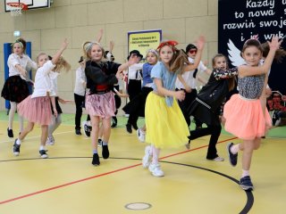 Uroczyste otwarcie sali gimnastycznej po modernizacji – dzień pełen wzruszeń i radości