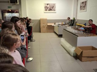 WYCIECZKA KLAS 1A I 3C DO MUZEUM BOMBKI CHOINKOWEJ W NOWEJ DĘBIE