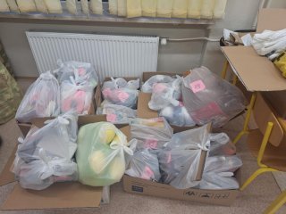 Mikołajkowa Loteria Fantowa na rzecz Adama Iwanejko – wspólnie pomagamy i dzielimy się dobrem