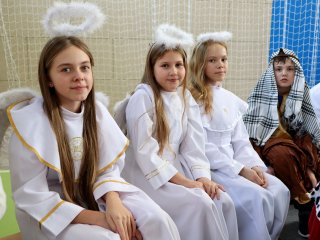 Jasełka w naszej szkole – wyjątkowe spotkanie z bożonarodzeniową tradycją