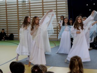 Jasełka w naszej szkole – wyjątkowe spotkanie z bożonarodzeniową tradycją