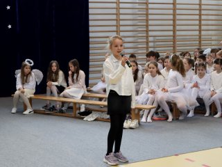 Jasełka w naszej szkole – wyjątkowe spotkanie z bożonarodzeniową tradycją