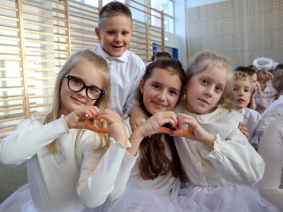 Jasełka w naszej szkole – wyjątkowe spotkanie z bożonarodzeniową tradycją