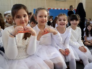 Jasełka w naszej szkole – wyjątkowe spotkanie z bożonarodzeniową tradycją