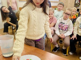 Śladami Marii Skłodowskiej-Curie – naukowa przygoda klasy II b